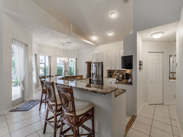 Cape Coral Home 983095