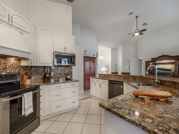 Cape Coral Home 983095