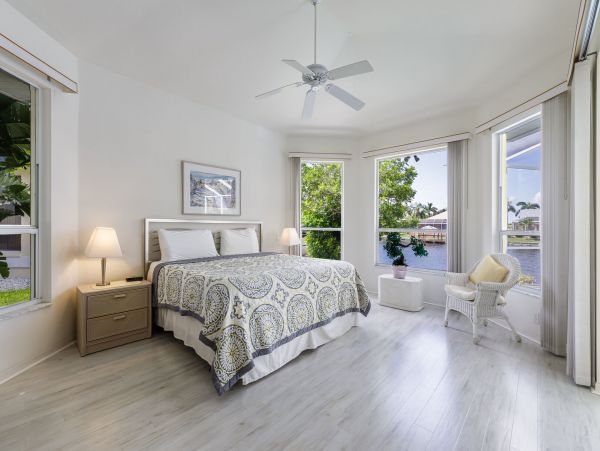 Cape Coral Home 983096