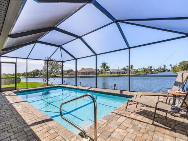 Cape Coral Vacation Rental - Florida Gulf Coast Waterfront Villa