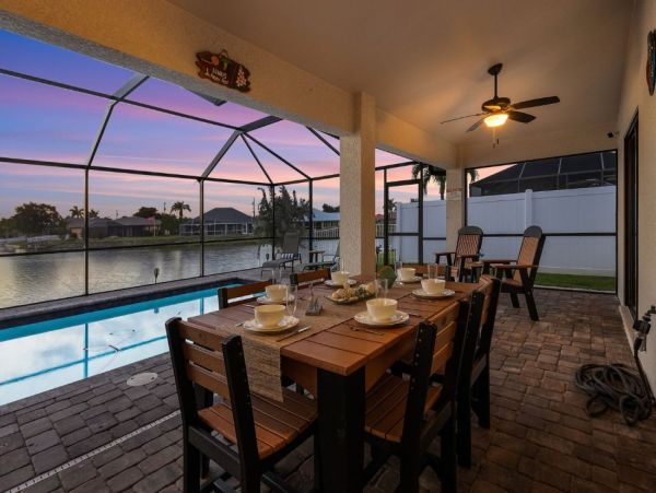 Cape Coral Vacation Rental - Florida Gulf Coast Waterfront Villa