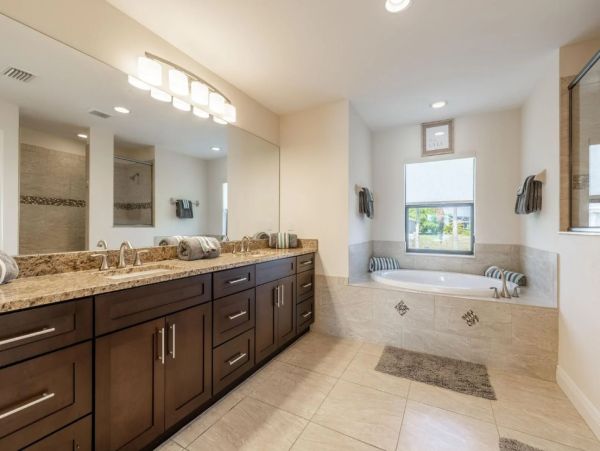Cape Coral Vacation Rental - Florida Gulf Coast Waterfront Villa