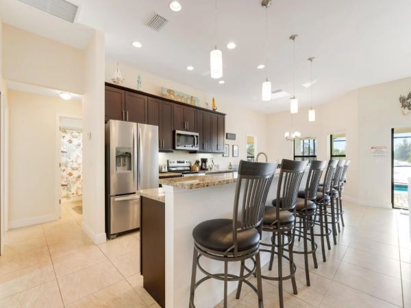 Cape Coral Vacation Rental - Florida Gulf Coast Waterfront Villa