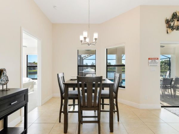 Cape Coral Vacation Rental - Florida Gulf Coast Waterfront Villa