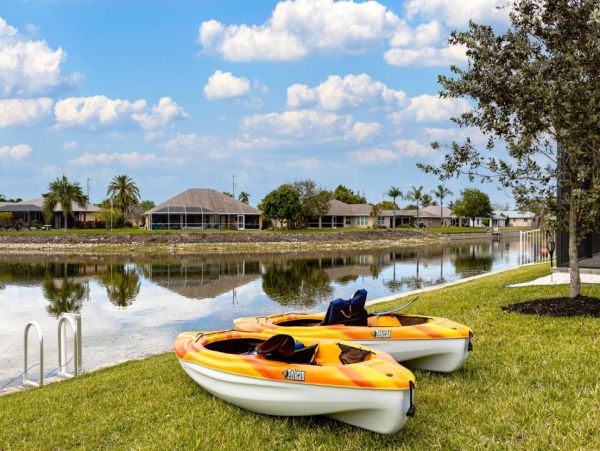 Cape Coral Vacation Rental - Florida Gulf Coast Waterfront Villa