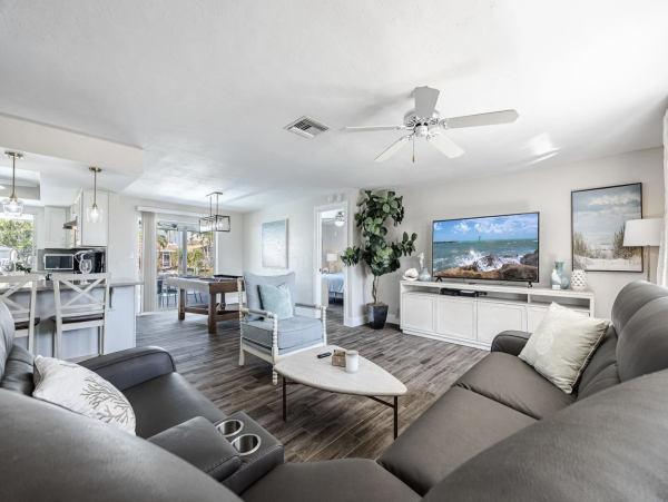 Gulf Access Cape Coral Vacation Rental Pool Home
