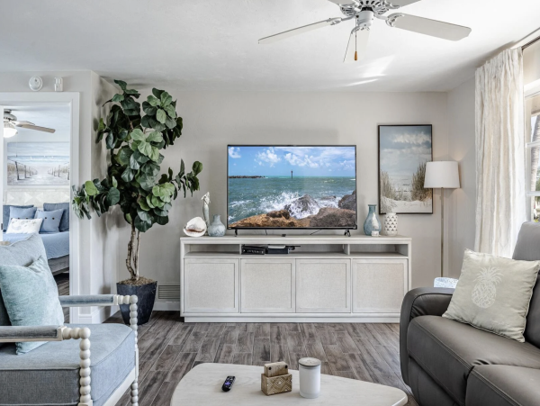 Gulf Access Cape Coral Vacation Rental Pool Home