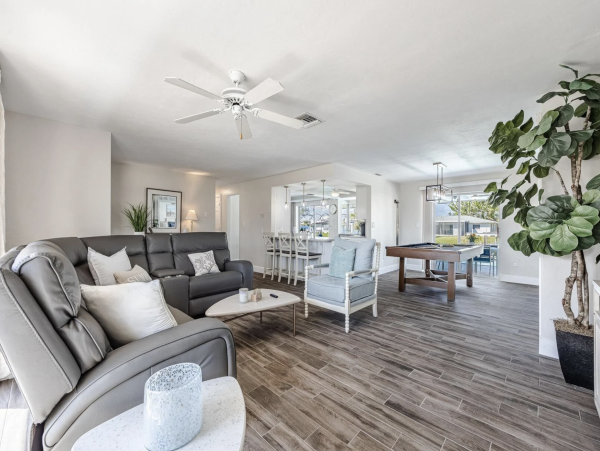 Gulf Access Cape Coral Vacation Rental Pool Home