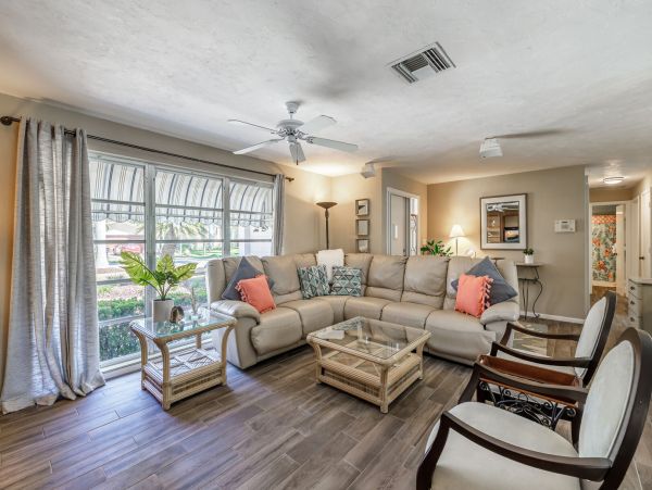Gulf Access Cape Coral Vacation Rental Pool Home