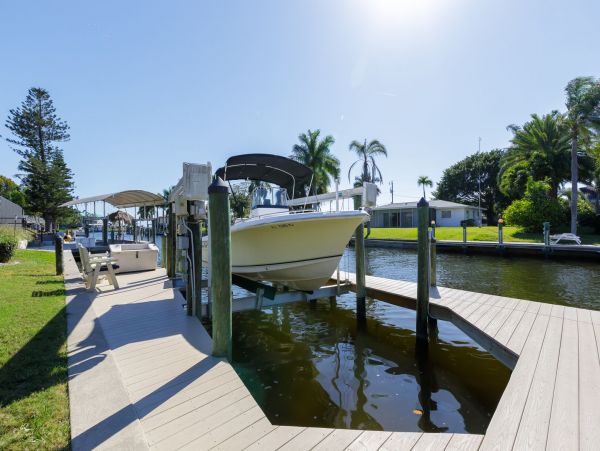 Gulf Access Cape Coral Vacation Rental Pool Home