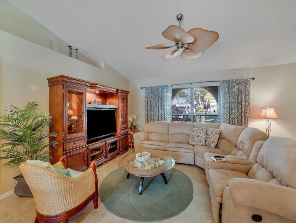 Cape Coral Home 983101