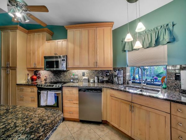 Cape Coral Home 983101