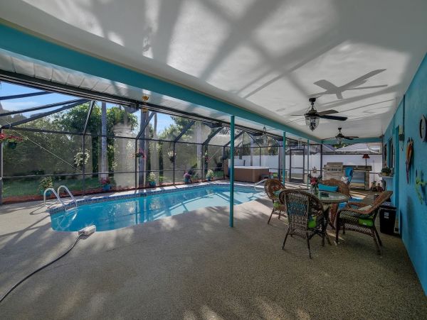 Cape Coral Home 983101