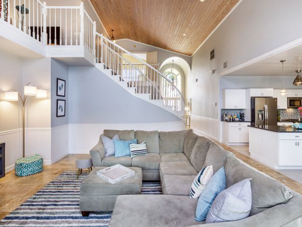 Spectacular Waterfront 5 Bedroom Home with Private Pool & Dock