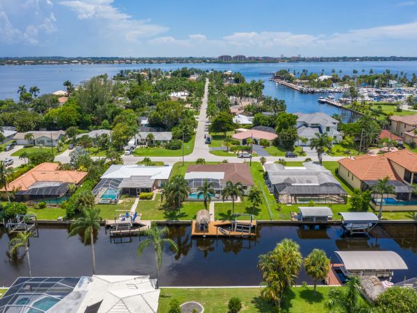 Cape Coral Home 983106