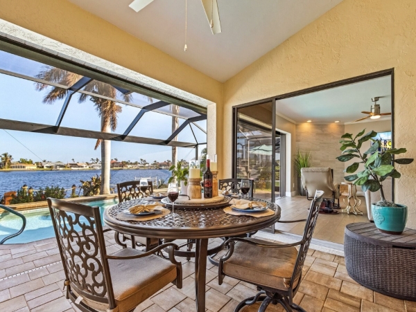 Cape Coral Spacious Family Vacation Home Pool & Boat Dock