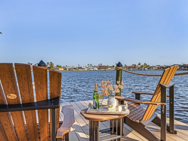 Cape Coral Spacious Family Vacation Home Pool & Boat Dock