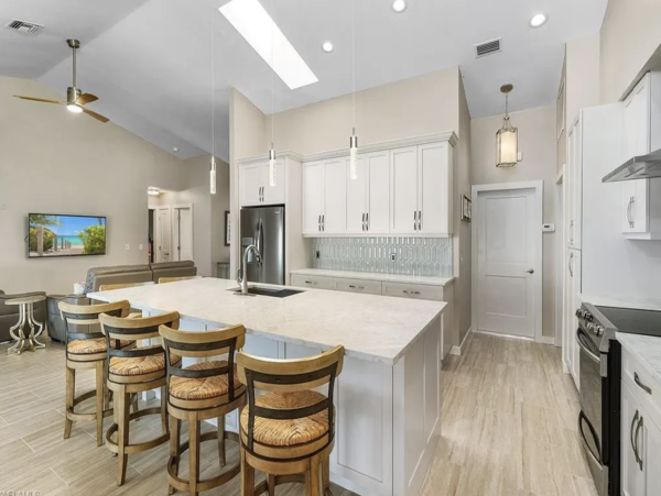 Cape Coral Spacious Family Vacation Home Pool & Boat Dock