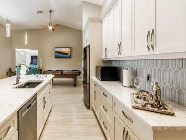 Cape Coral Spacious Family Vacation Home Pool & Boat Dock