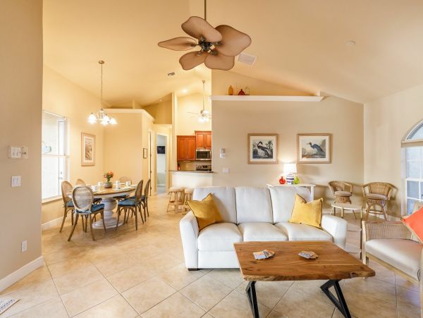 Cape Coral Home 983109