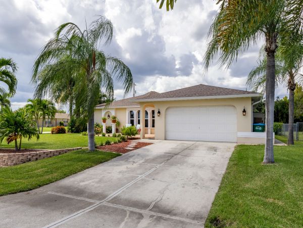 Cape Coral Home 983111