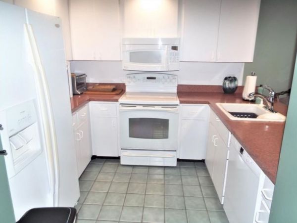 Longboat Key Beach Condo 2 Bedroom Communal Pool & Tennis