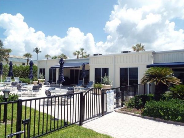Longboat Key Beach Condo 2 Bedroom Communal Pool & Tennis