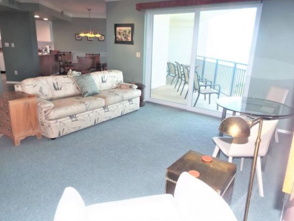 Longboat Key Beach Condo 2 Bedroom Communal Pool & Tennis