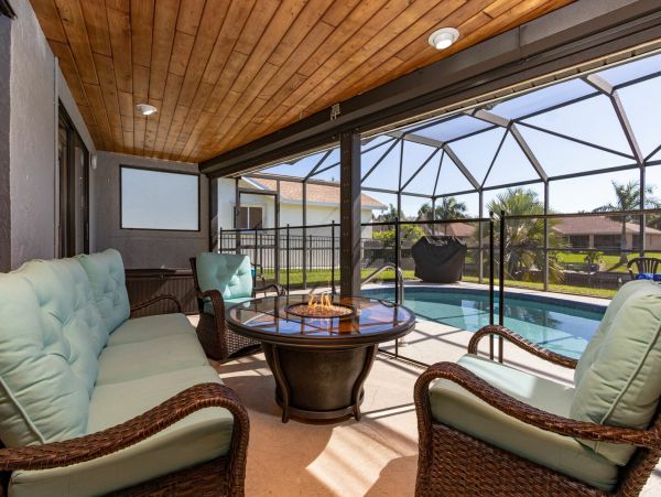Cape Coral Home 983113