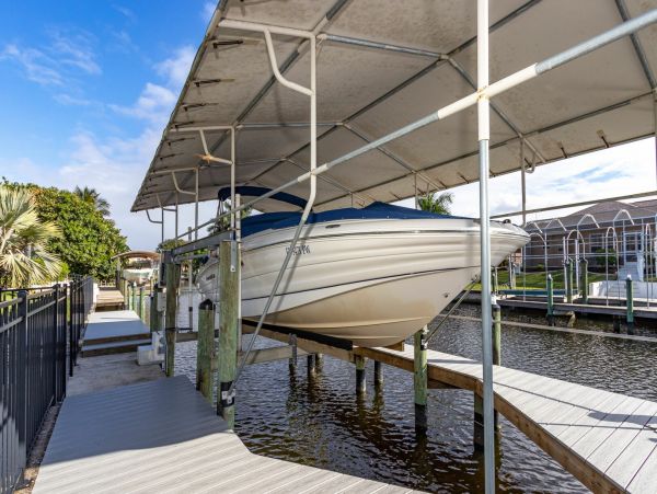 Cape Coral Home 983113