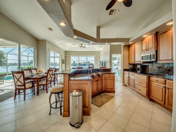 Cape Coral Home 983116