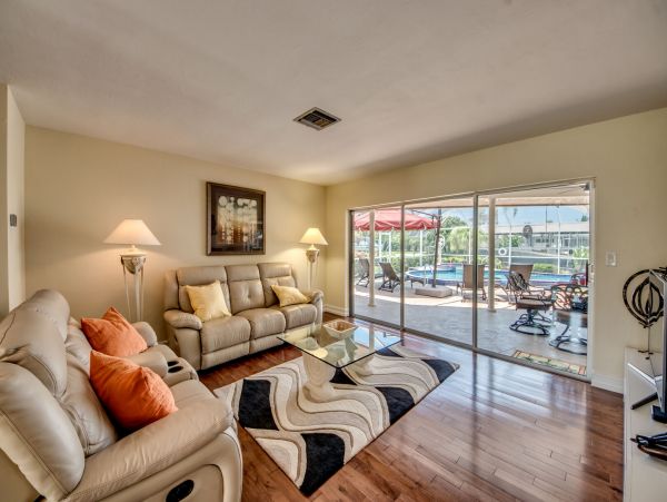 Cape Coral Home 983120