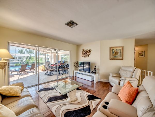 Cape Coral Home 983120