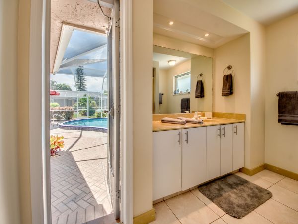 Cape Coral Home 983120