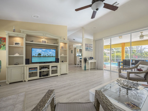 Access to the Gulf Boat Dock Best Cape Coral Pool Home