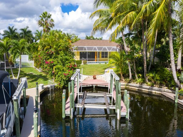 Access to the Gulf Boat Dock Best Cape Coral Pool Home