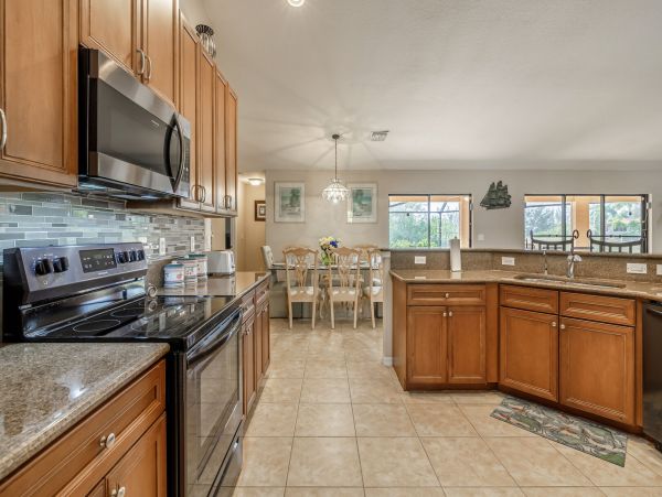 Cape Coral Home 983123
