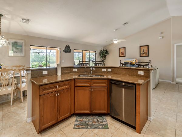 Cape Coral Home 983123