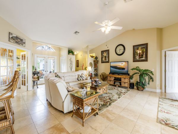 Cape Coral Home 983128