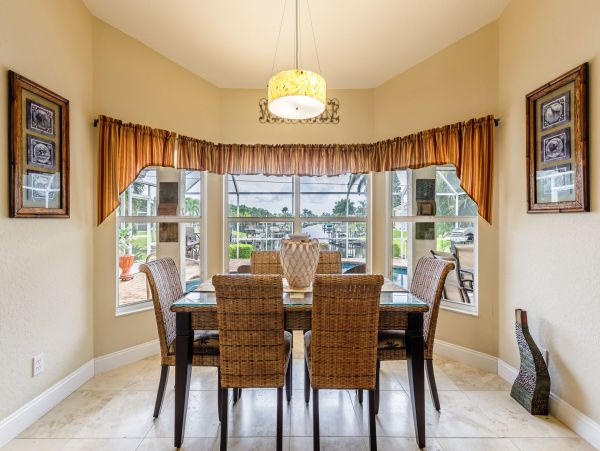 Cape Coral Home 983128