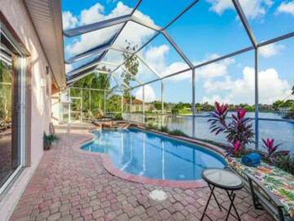 Cape Coral Luxury at its Best.