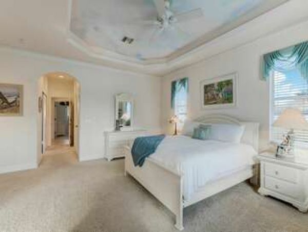 Cape Coral Luxury at its Best.