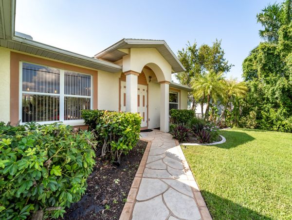 Cape Coral Home 983141