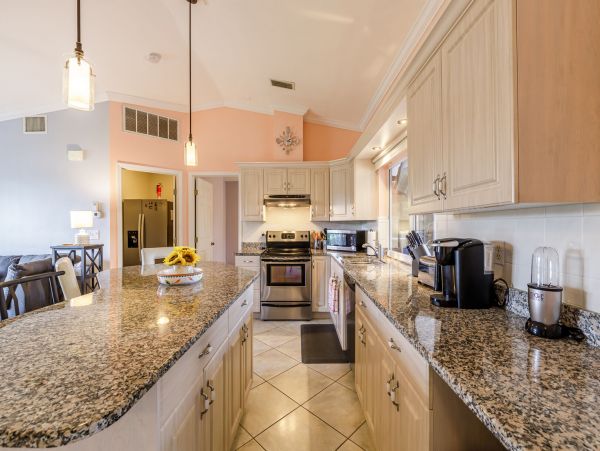 Cape Coral Home 983141