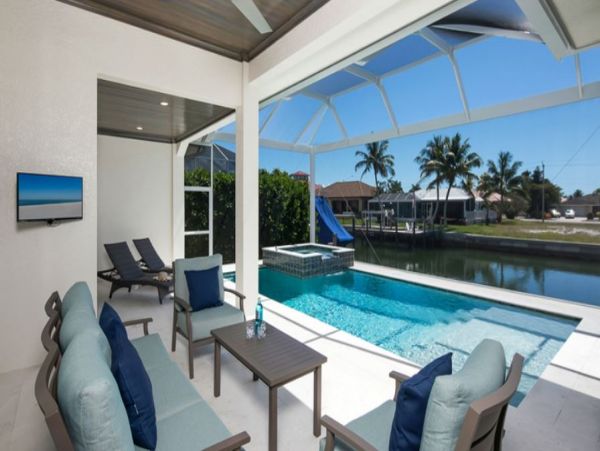 Marco Island Vacation Home Sleeps Eight Canal View