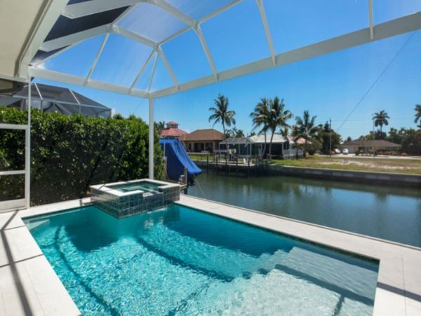 Marco Island Vacation Home Sleeps Eight Canal View