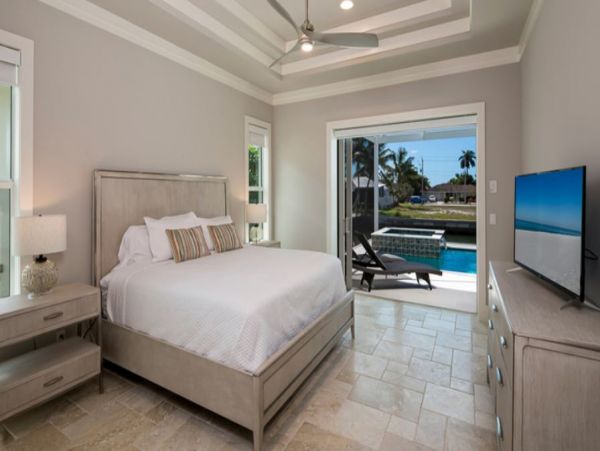 Marco Island Vacation Home Sleeps Eight Canal View