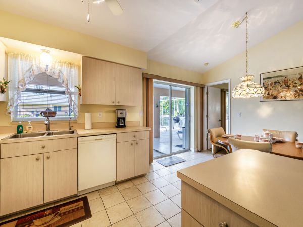 Cape Coral Home 983148