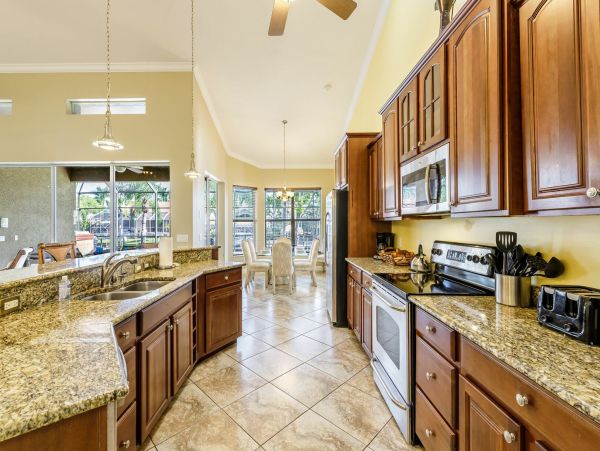 Cape Coral Home 983152