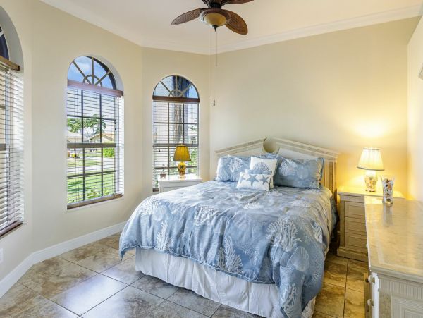 Cape Coral Home 983152
